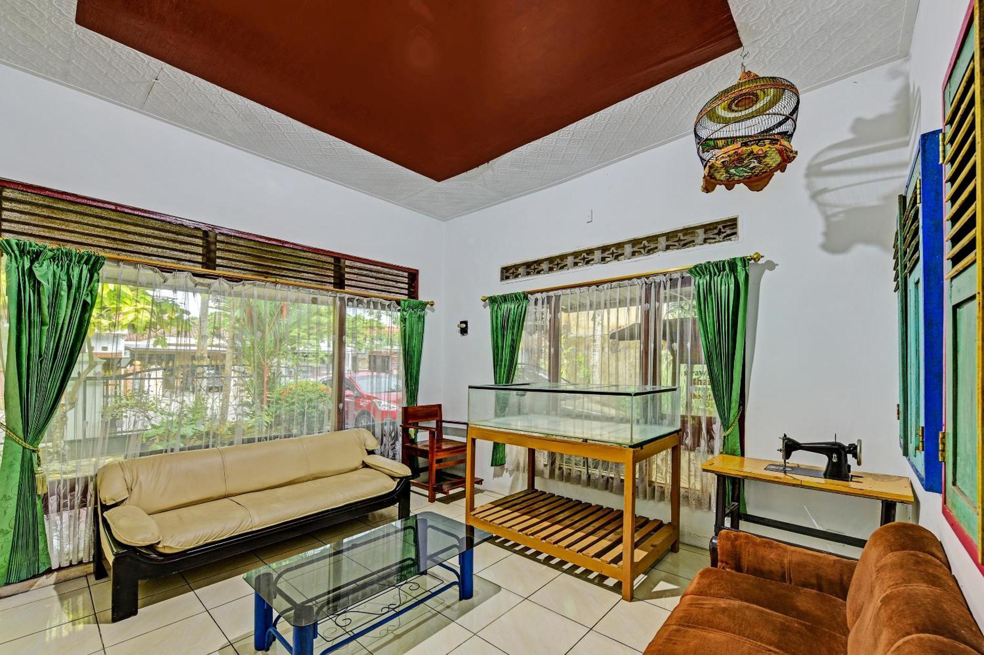 Spot On 91372 Wisma Bulin Purwokerto Exterior photo